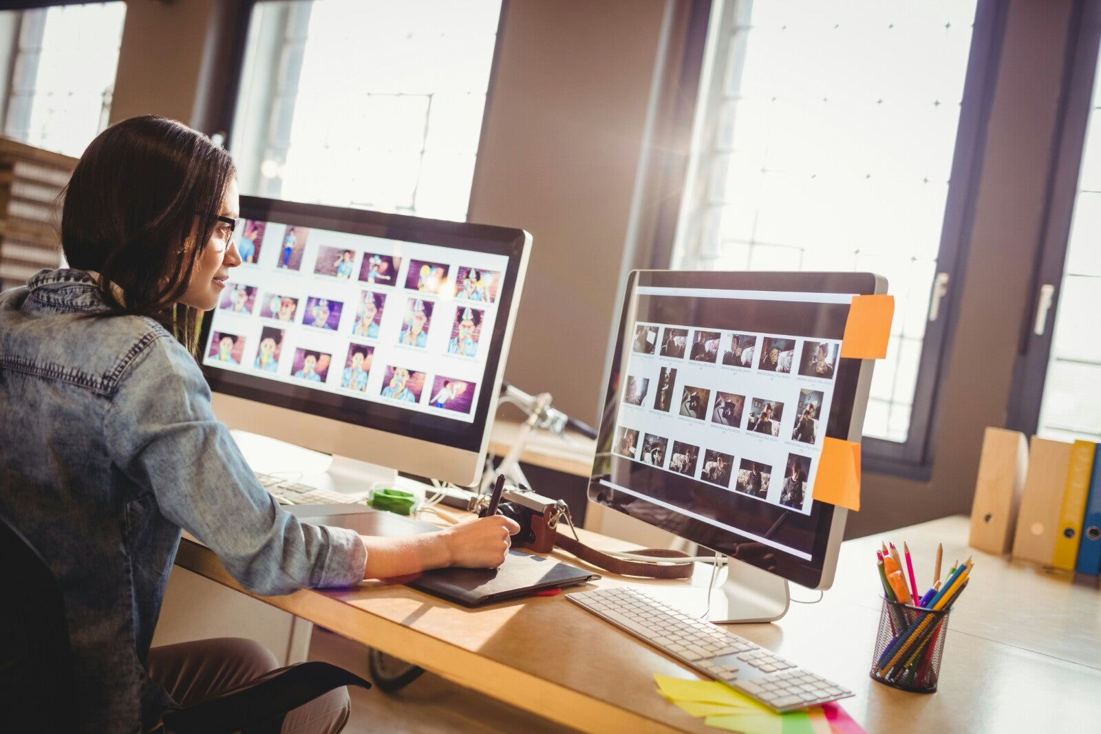 Tips for improved desk based posture at work or home.